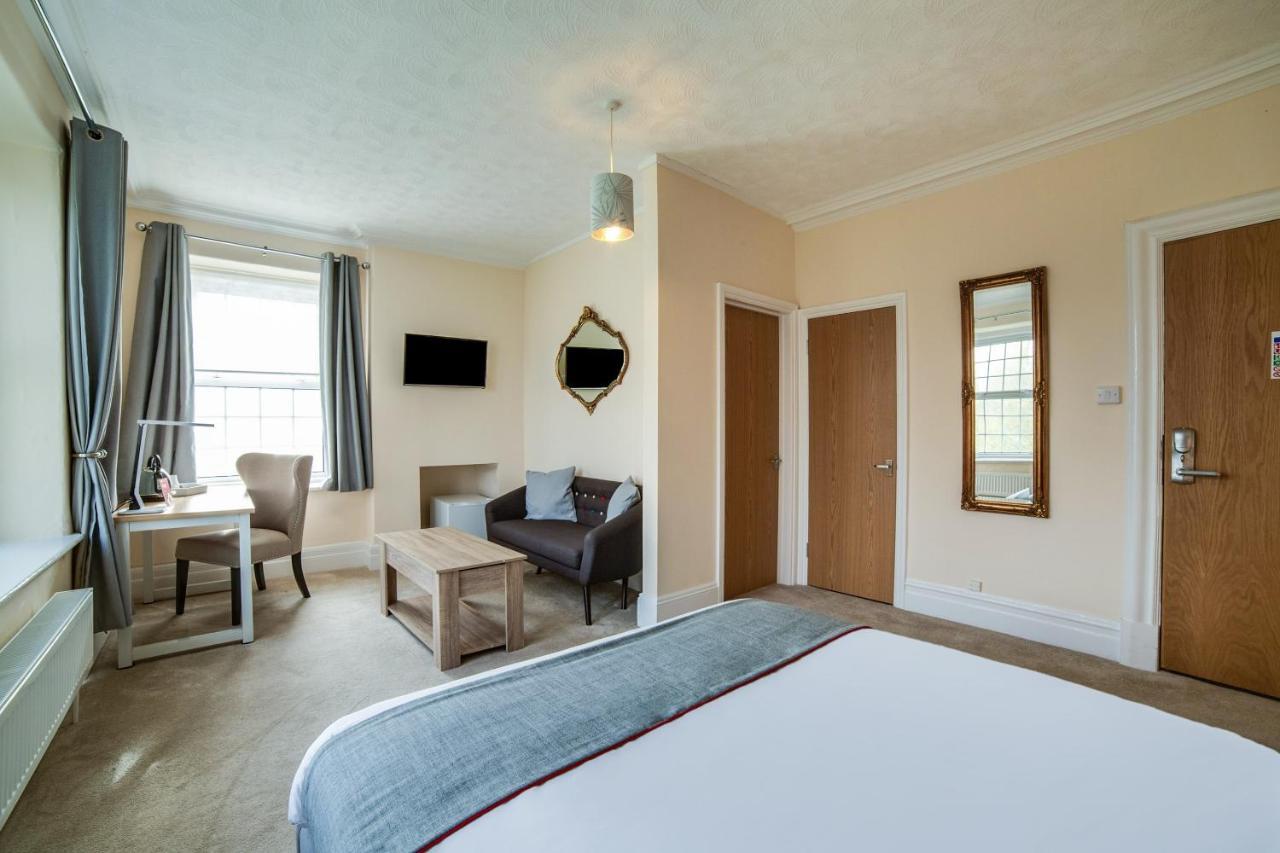 Winford Manor Hotel ภายนอก รูปภาพ